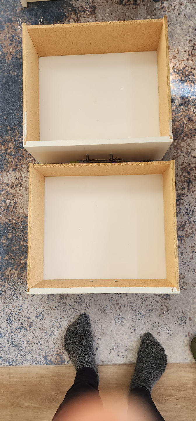 White 2-Drawer Bedside Table - photo 5