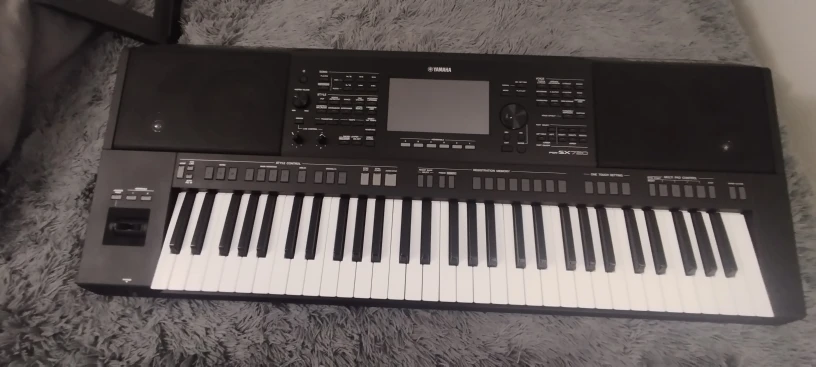 Yamaha PSR-SX720 Keyboard
