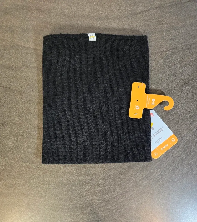 Hot Paws Black Neck Warmer image indicator(2)