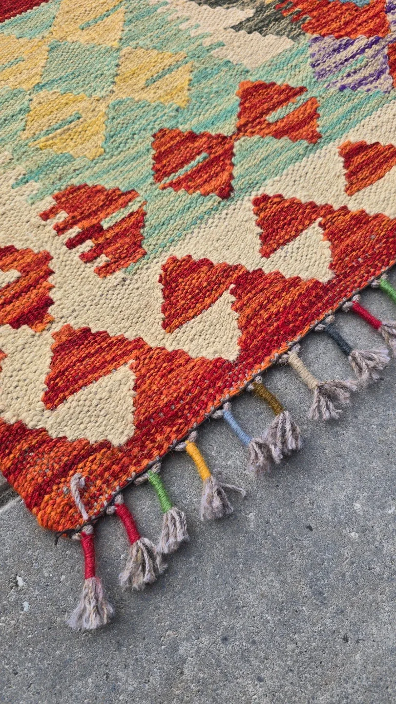 Hand Knotted Kilim Rug  196×154 cm image indicator(5)