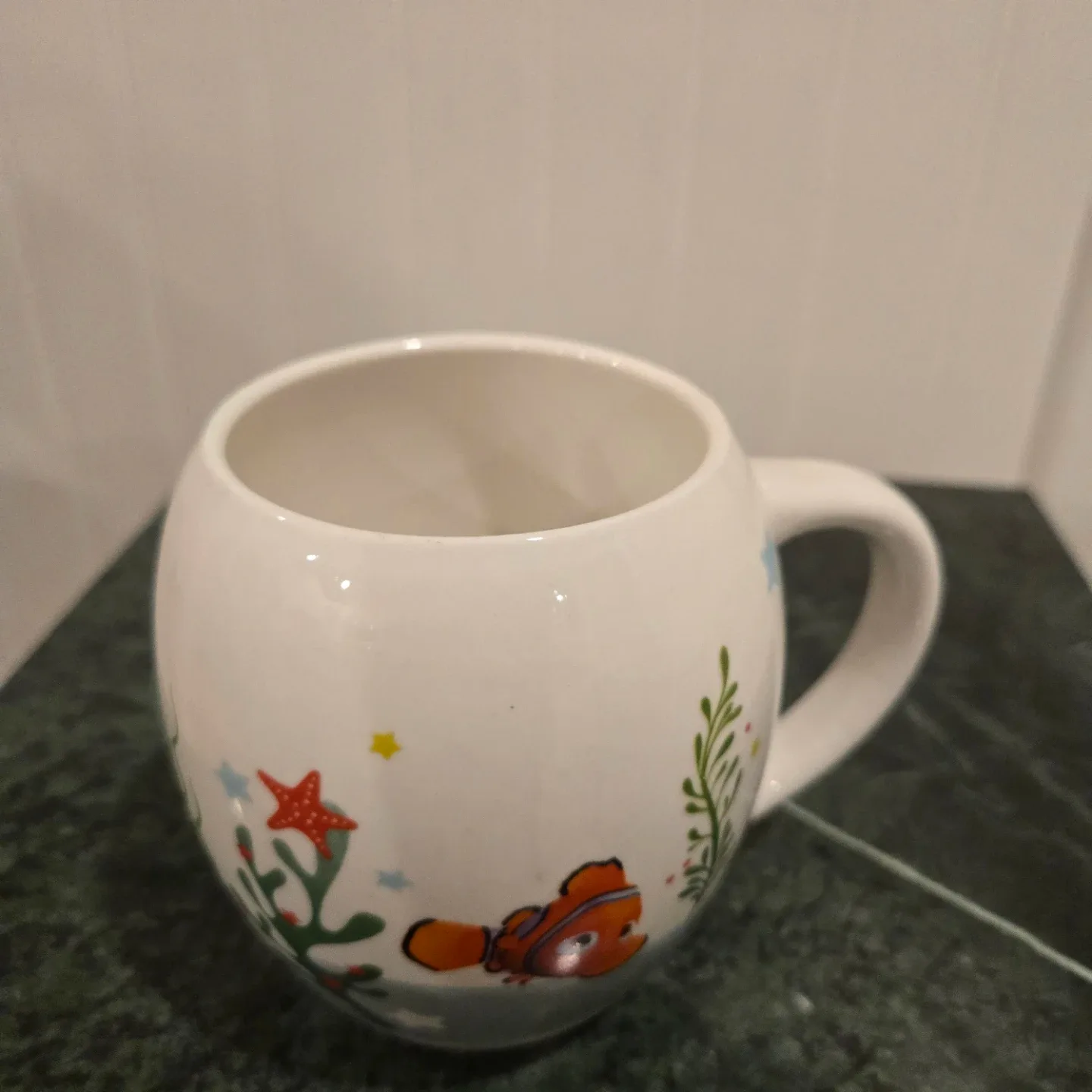 Disney/Pixar Finding Nemo & Dory Mug image indicator(3)