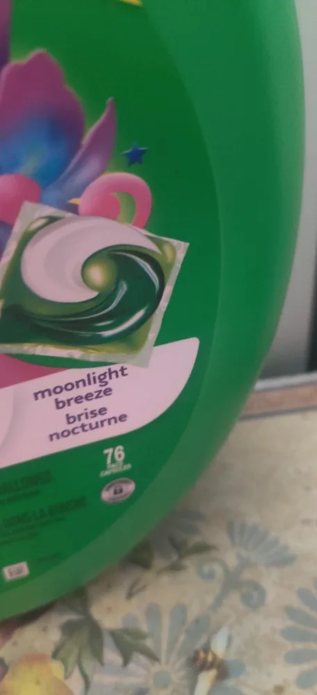 Gain Flings! Laundry Detergent Pods, 76 count image indicator(2)