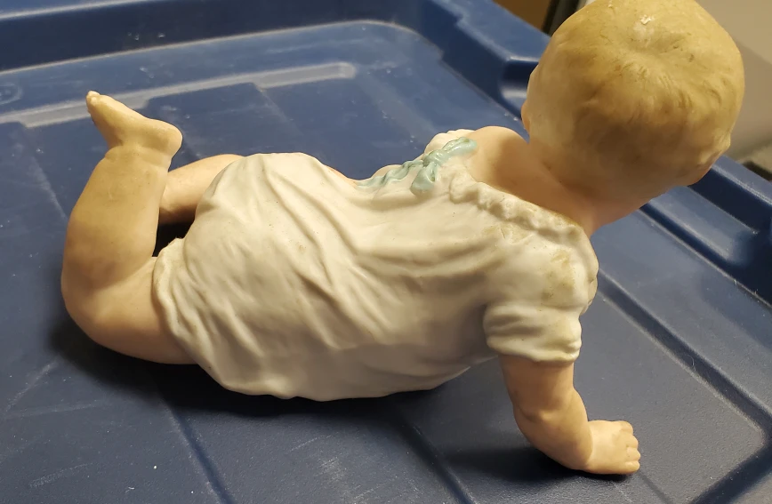 Vintage German Porcelain Crawling Baby Figurine - photo 2