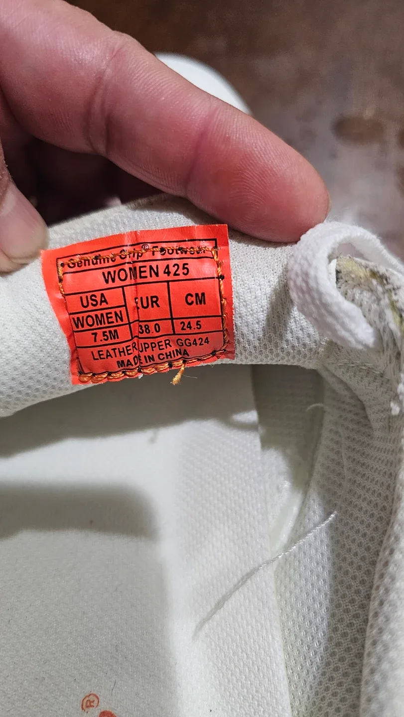 Genuine Grip White Slip-Resistant Shoes image indicator(5)