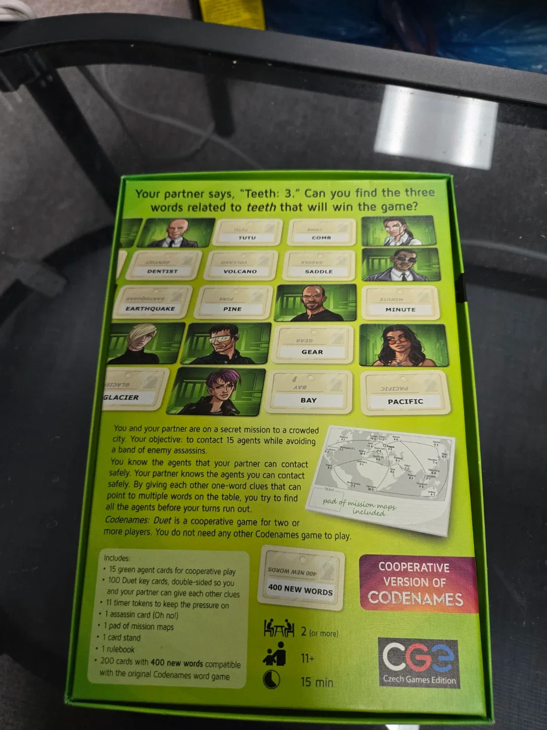 Codenames Duet - Cooperative Board Game image indicator(3)