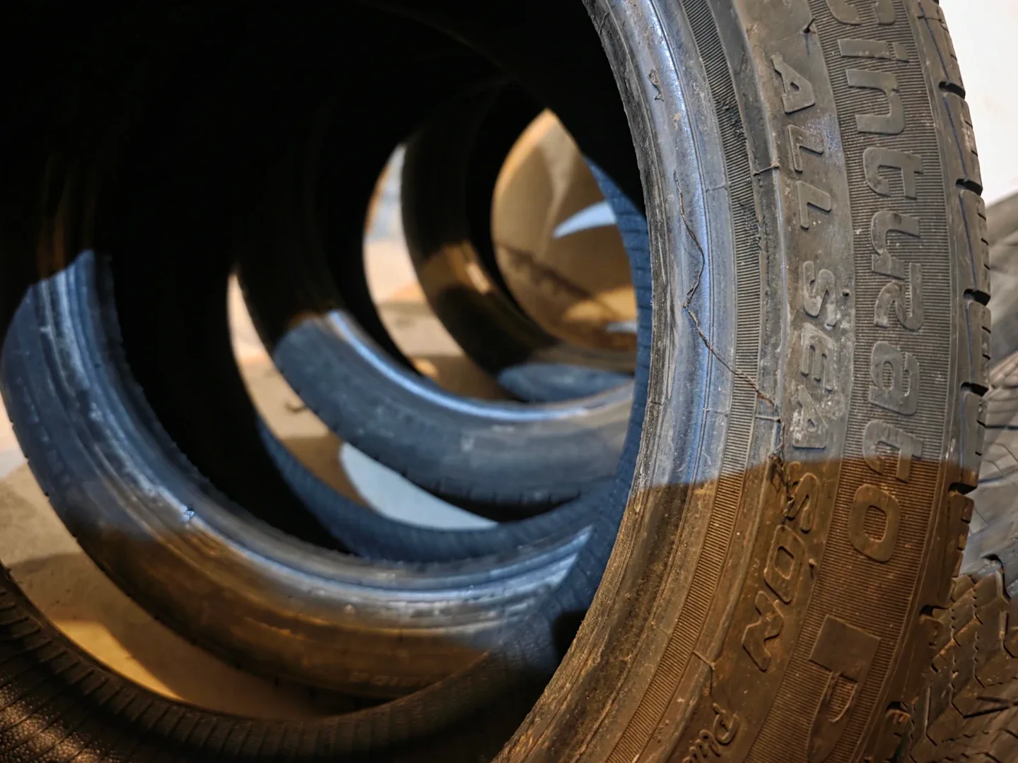 225/45/R17 Pirelli Cinturato P7 All Season Tires full set image indicator(2)