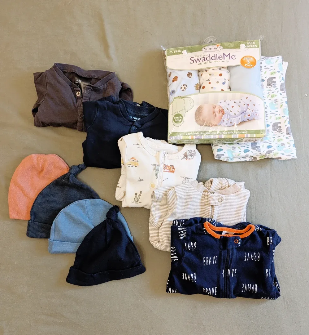 Baby Boy Clothes Bundle - 0-3 Months image indicator(8)