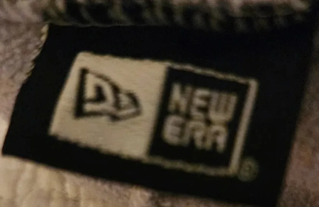 New Era Toronto Maple Leafs Toque image indicator(3)