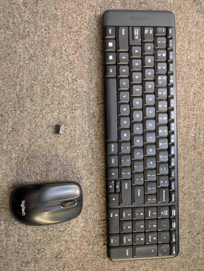 Logitech Wireless Keyboard and Mouse Combo