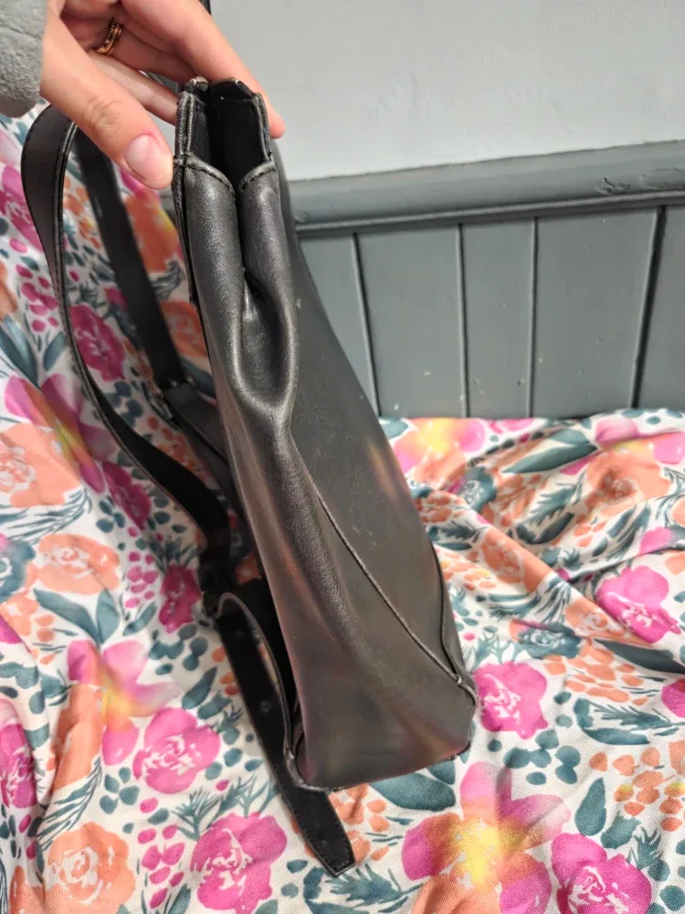 Matt & Nat Black Vegan Leather Backpack image indicator(2)