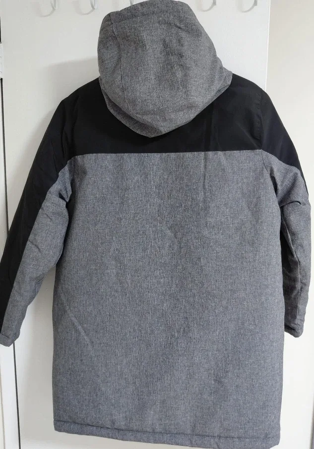 Quiksilver Grey & Black Hooded Jacket - Size XL image indicator(3)