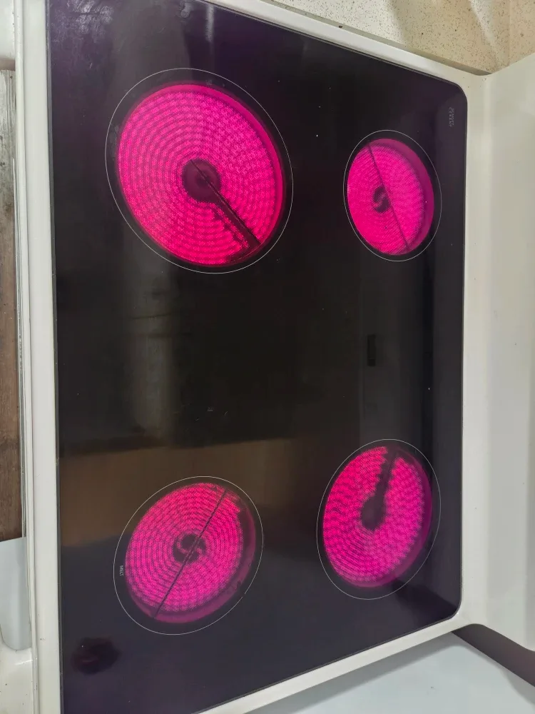 Amana Electric Range Stove - White image indicator(4)