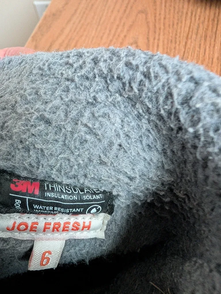 Joe Fresh Winter Boots - Size 6 image indicator(3)