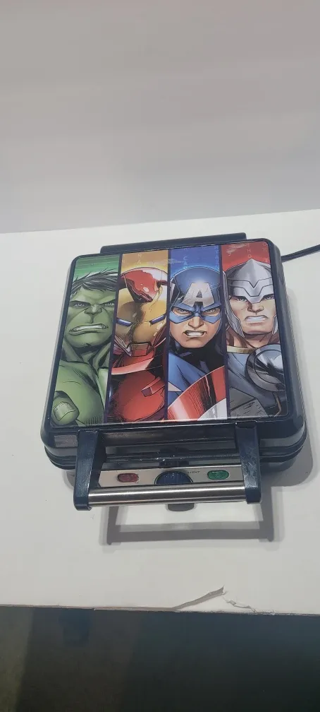Marvel Avengers Waffle Maker - MVA-281