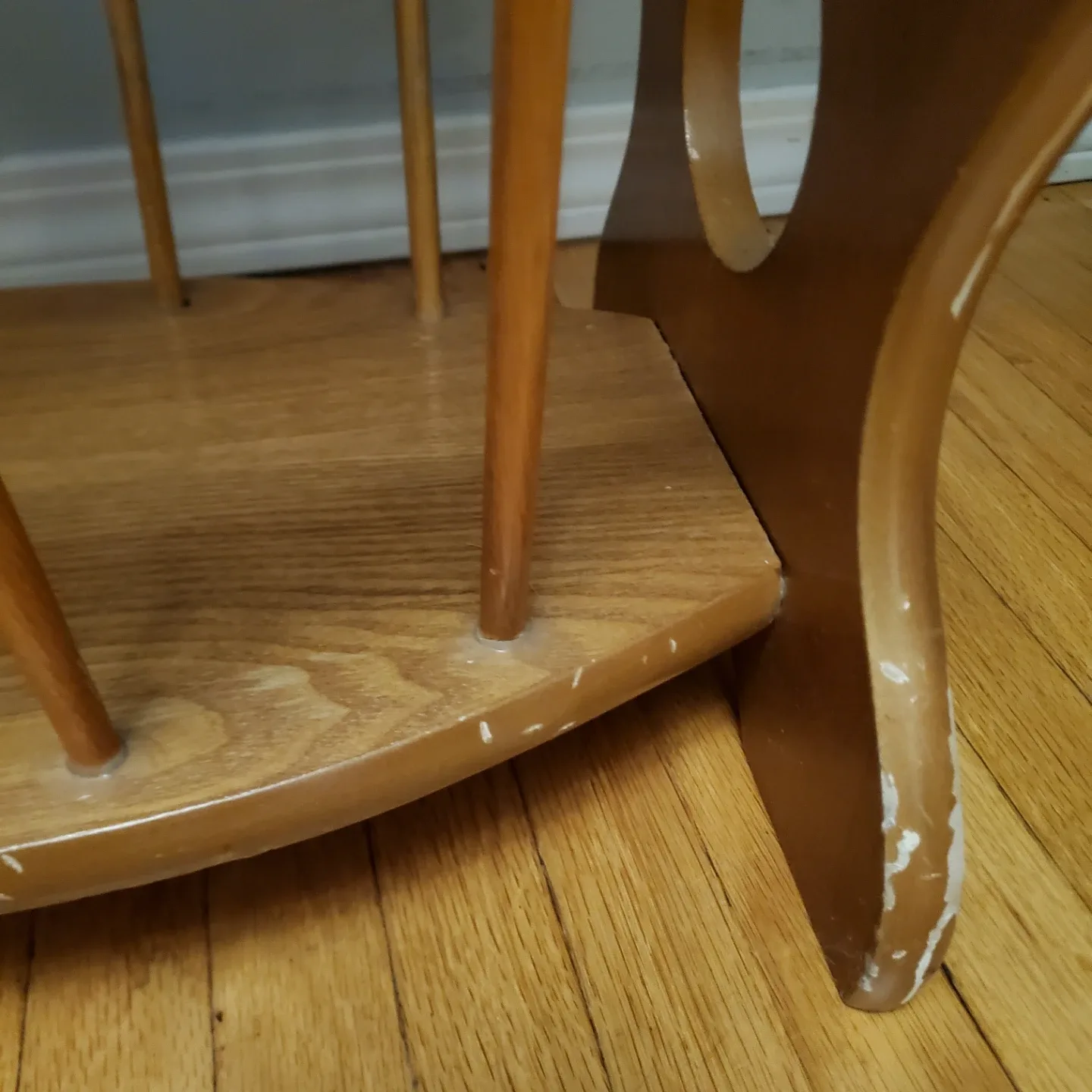 Vintage Wooden Side Table 🥕 image indicator(6)