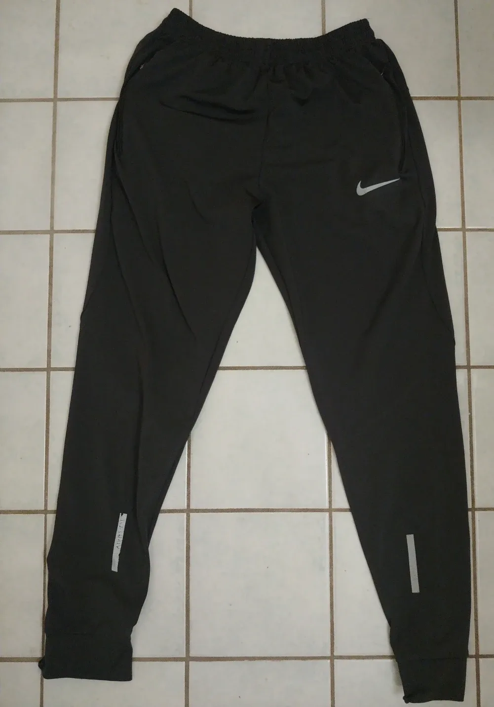 Nike Dri-Fit Pants (L) image indicator(2)