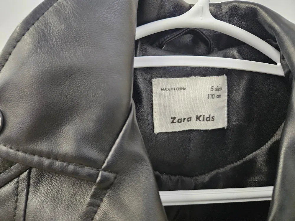 Zara Kids Black Faux Leather Jacket - Size 5 image indicator(2)