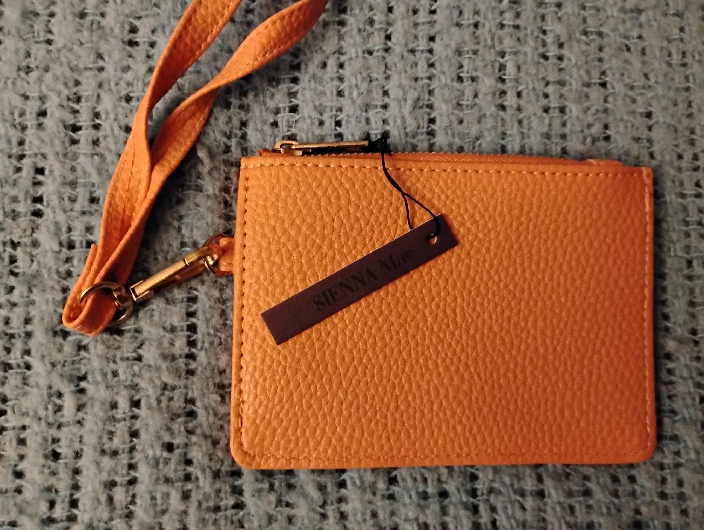 NEW!! SIENNA MAE  BLAKELY WALLET W/ DETACHABLE WRIST STRAP thumbnail