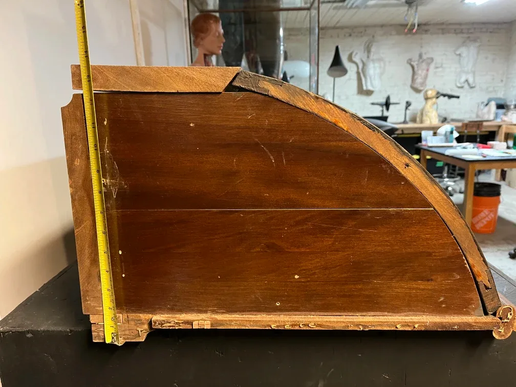 Antique Oak Curved Glass Display Case image indicator(7)