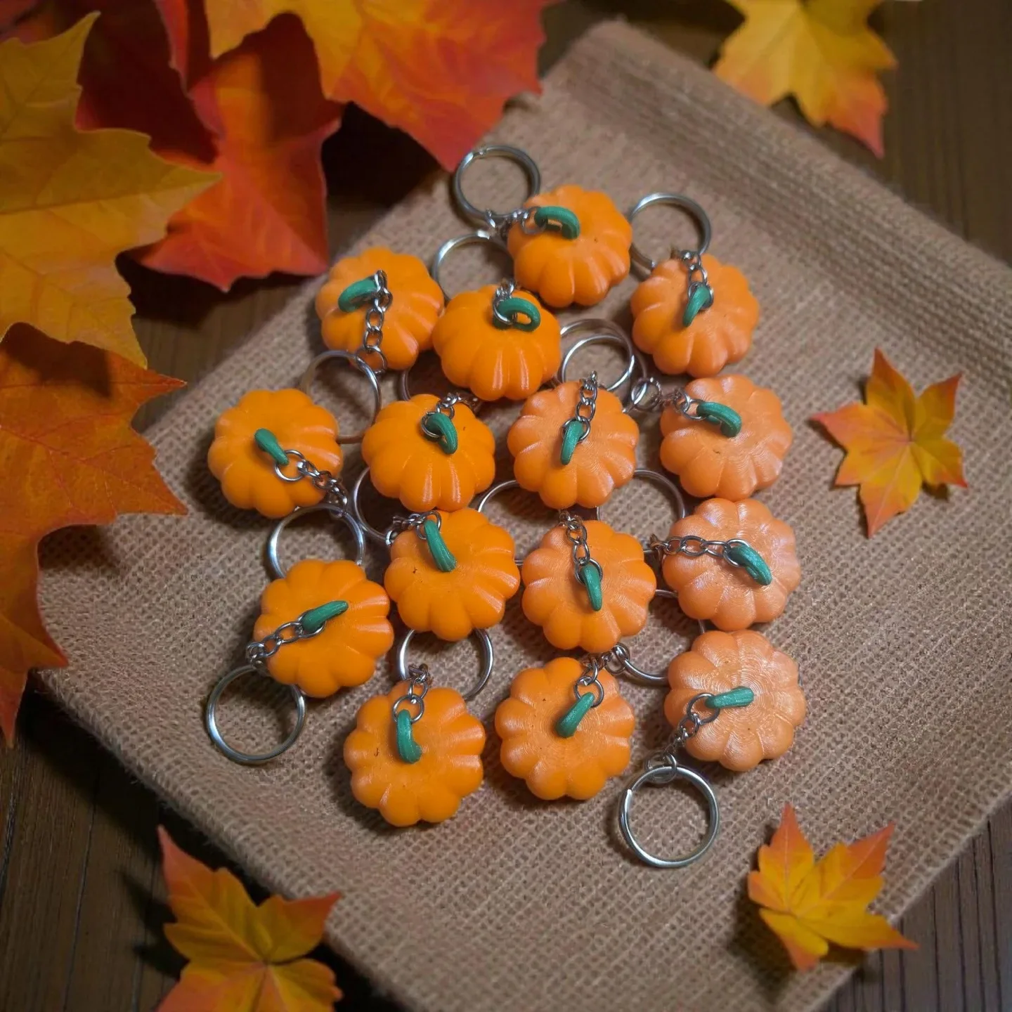 Pumpkin Keychain image indicator(3)