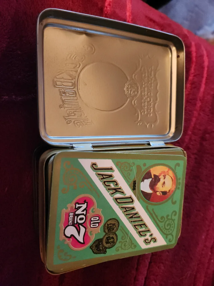 Vintage Jack Daniel's Gentlemen's Playing Cards Tin 2 decks image indicator(5)