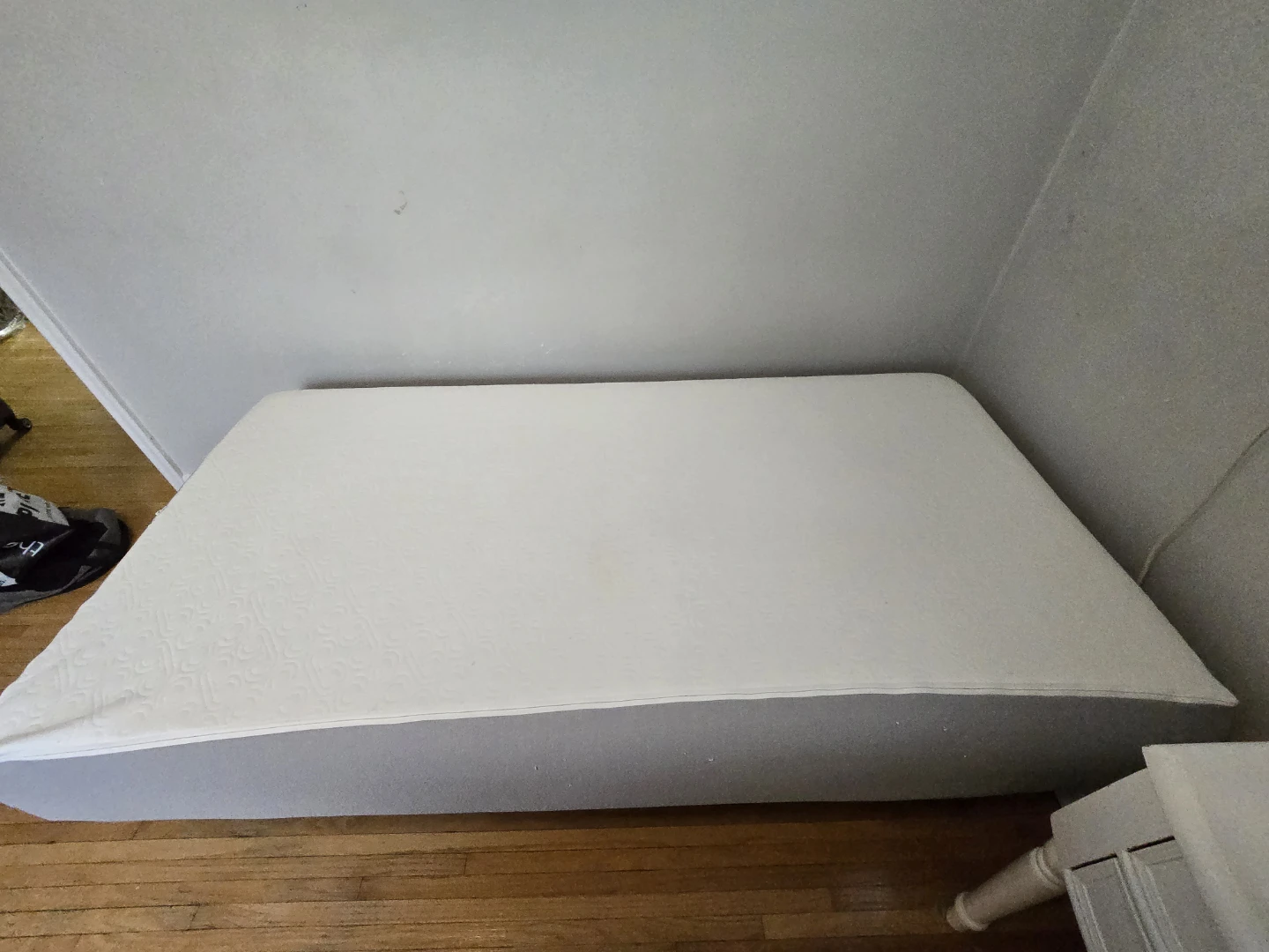 Single Bed with Mattress - photo 2