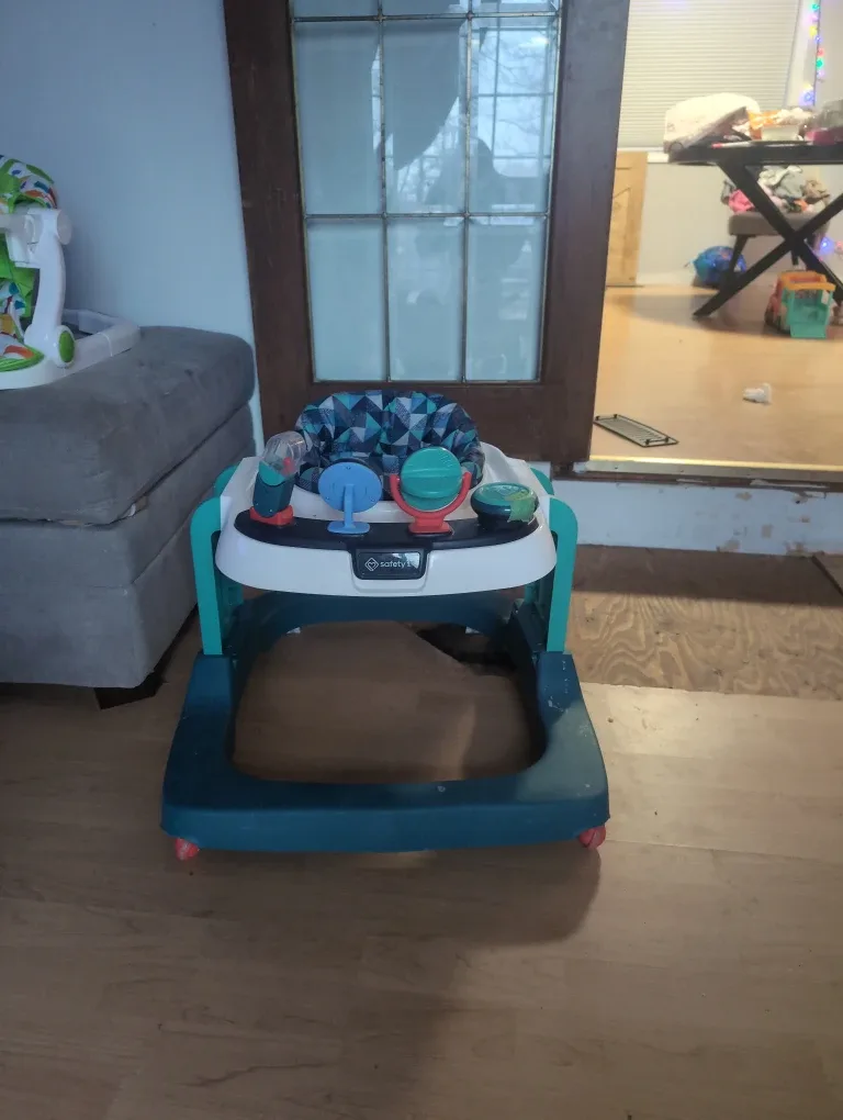 Safety 1st Baby Walker