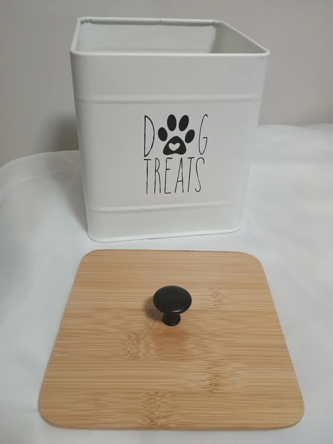 White Dog Treats Canister with Wood Lid image indicator(2)