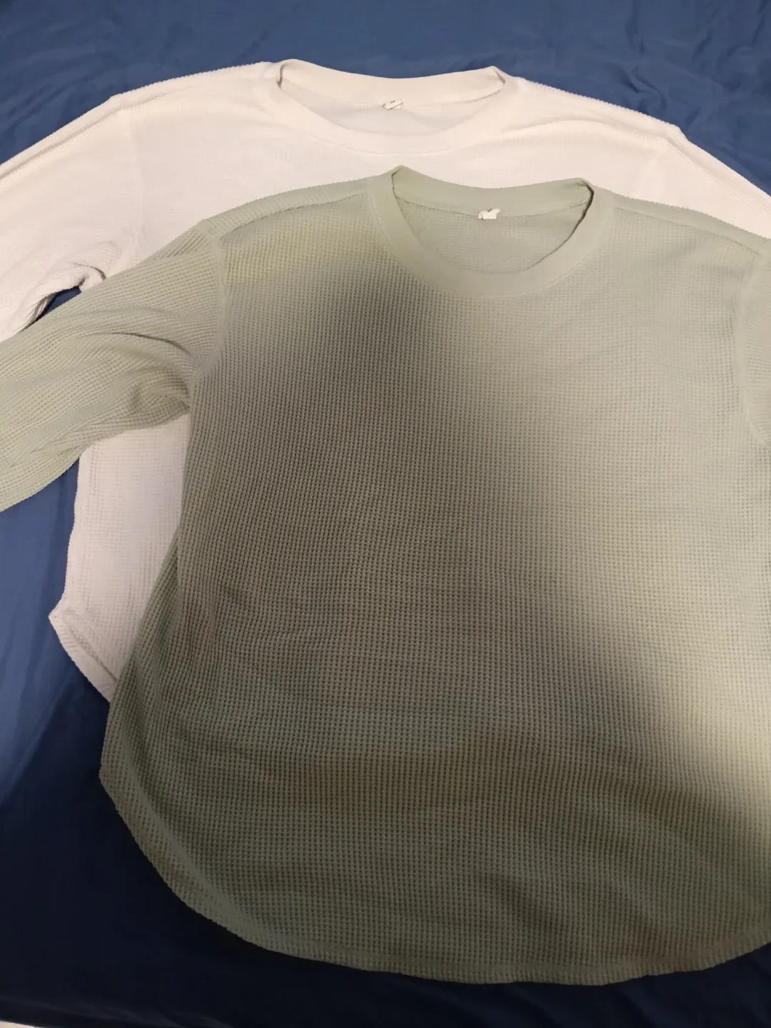 Uniqlo Waffle Long Sleeve Shirt - Size S image indicator(3)