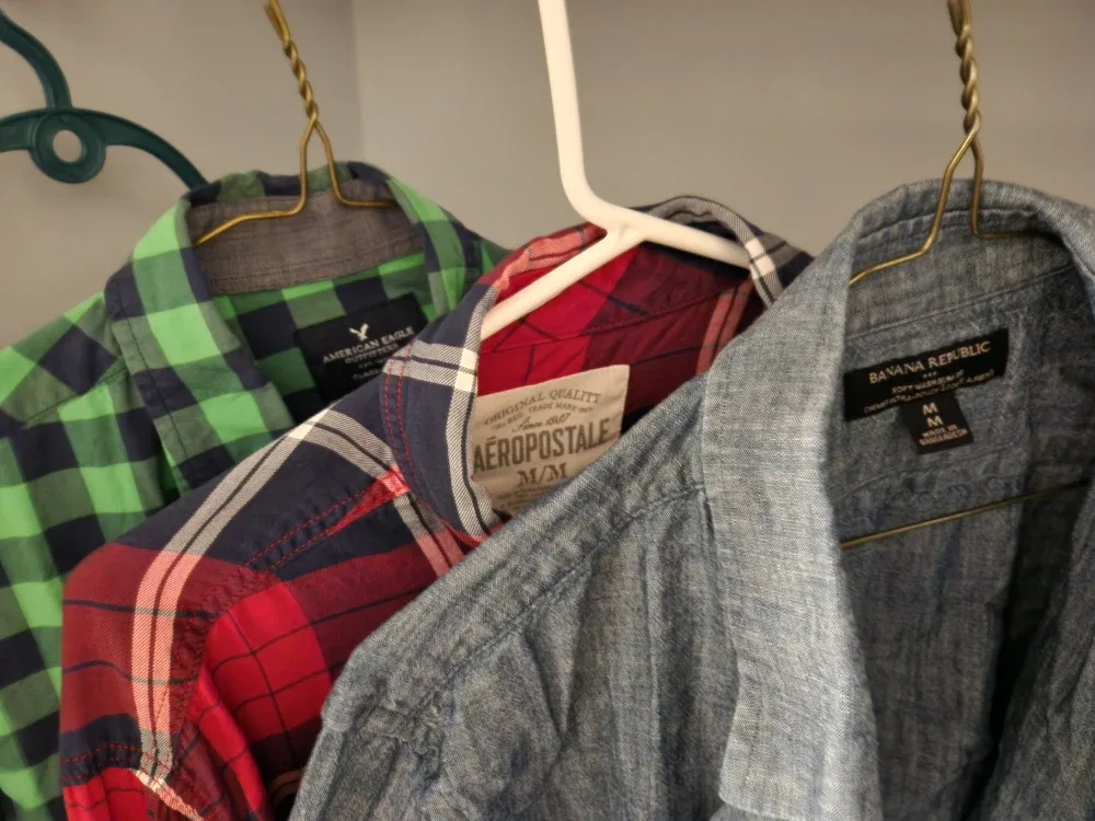 Banana Republic, American Eagle, Aeropostale Shirts - Size M