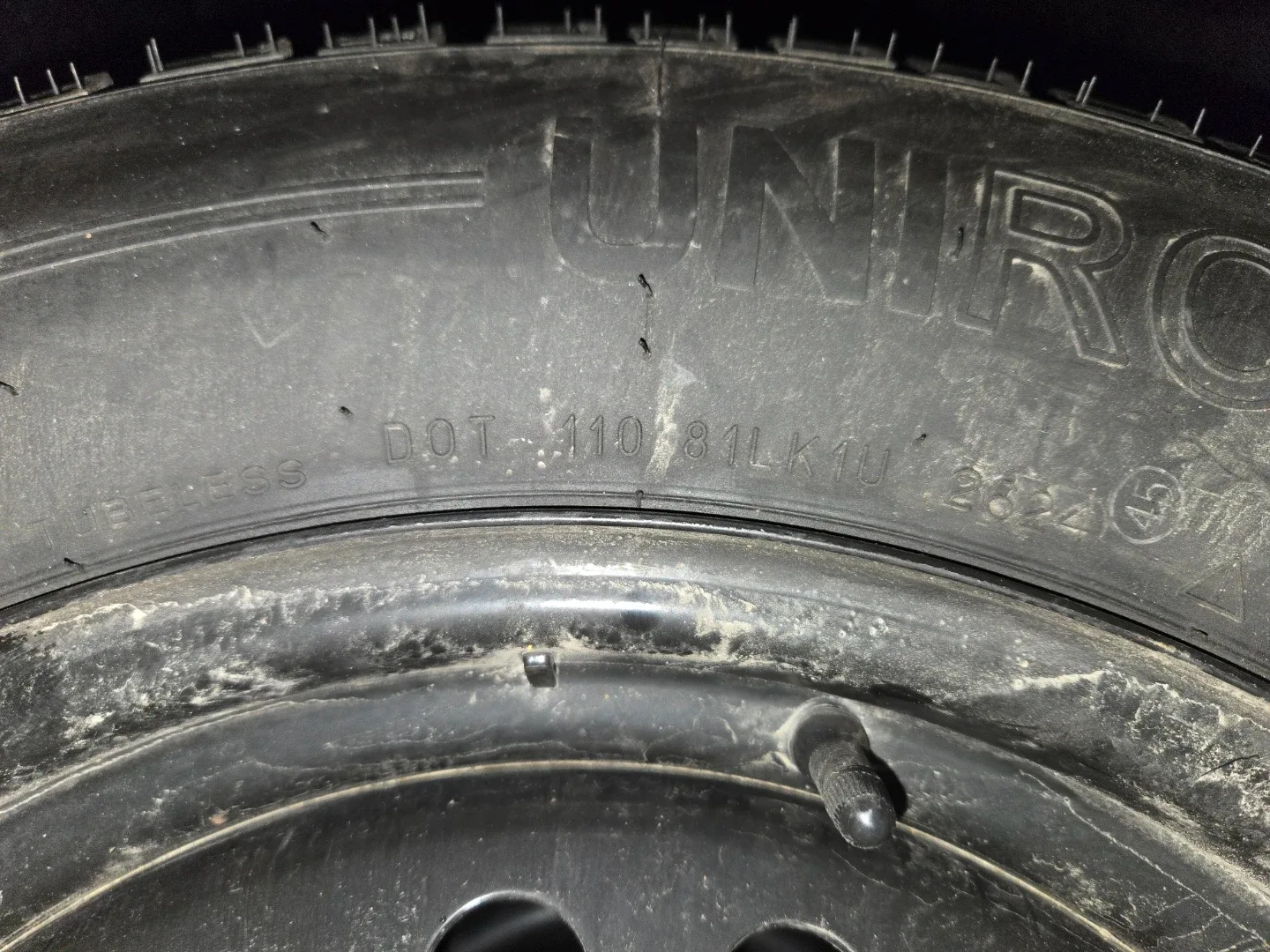 Uniroad 235/65 R17 Snow Tire image indicator(5)