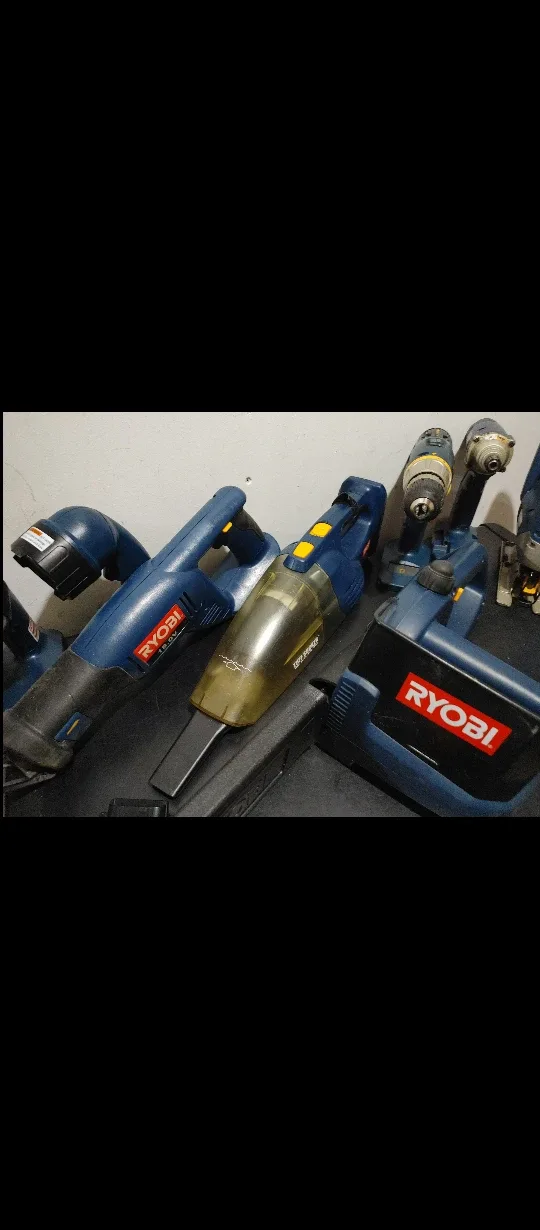 Power tools ryobi and mixed image indicator(4)