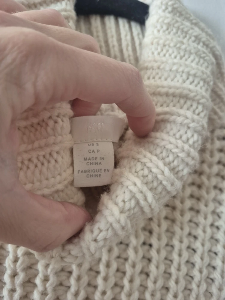H&M Cream Knit Sleeveless Turtleneck - Size S - photo 2