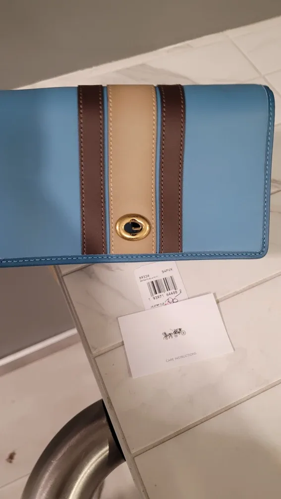 Authentic Coach image indicator(8)