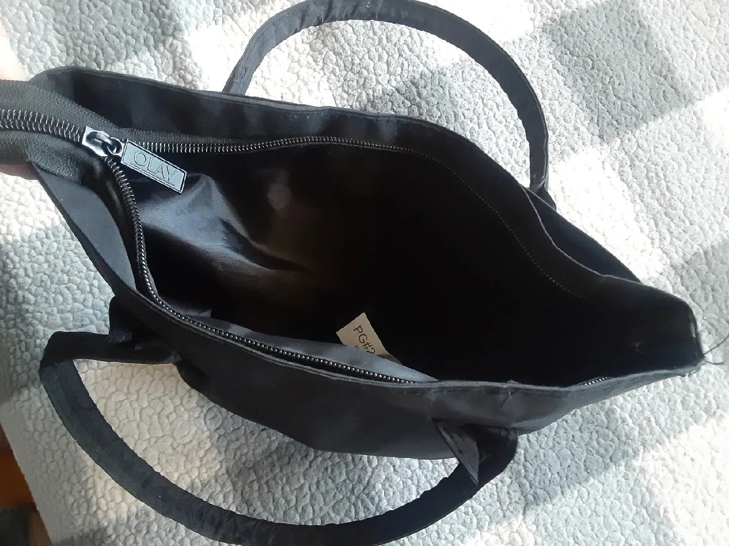 OLAY Black Tote Bag image indicator(6)