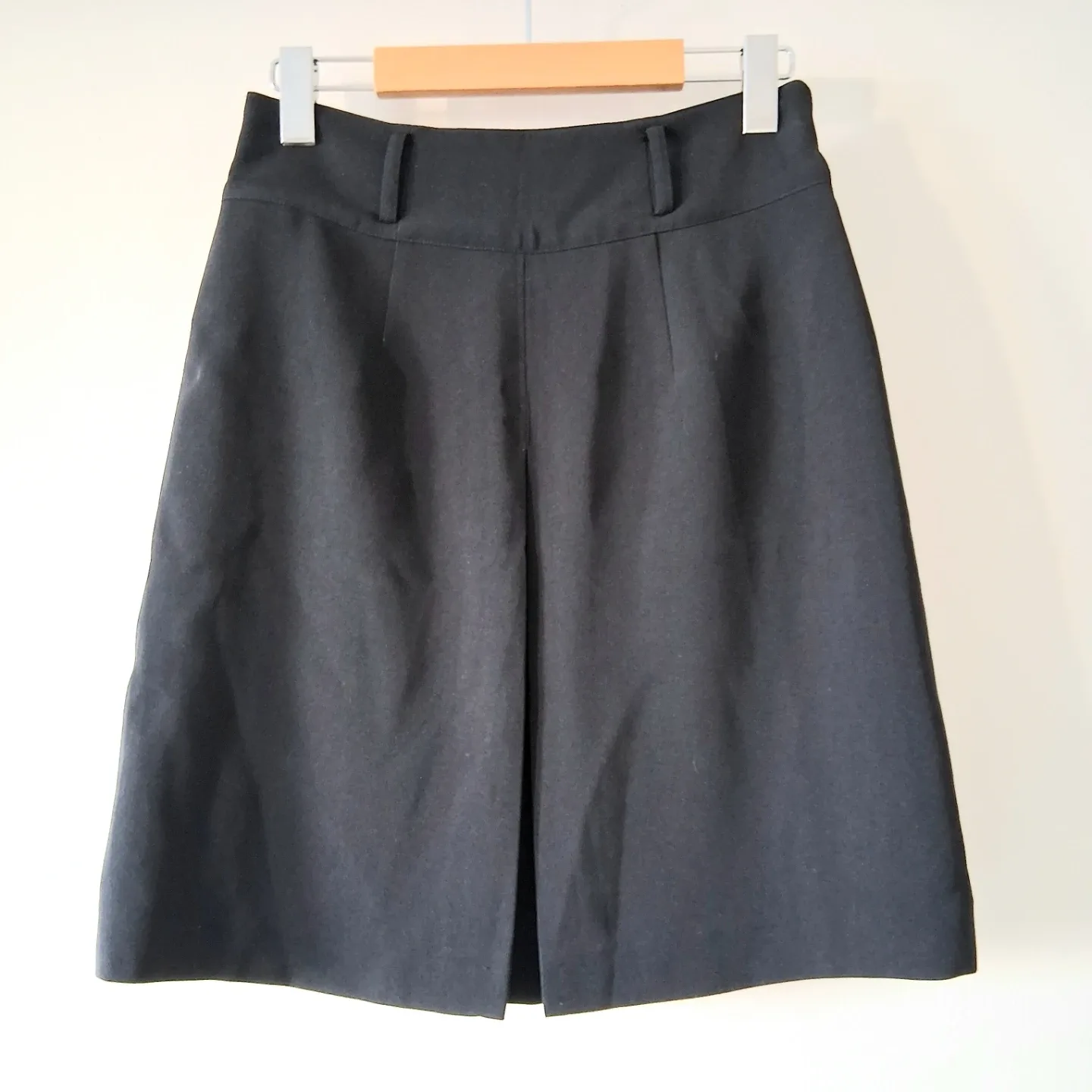 Women Sz M, Best Offer 💰 or Trade for Plant Cuttings🌷 thumbnail