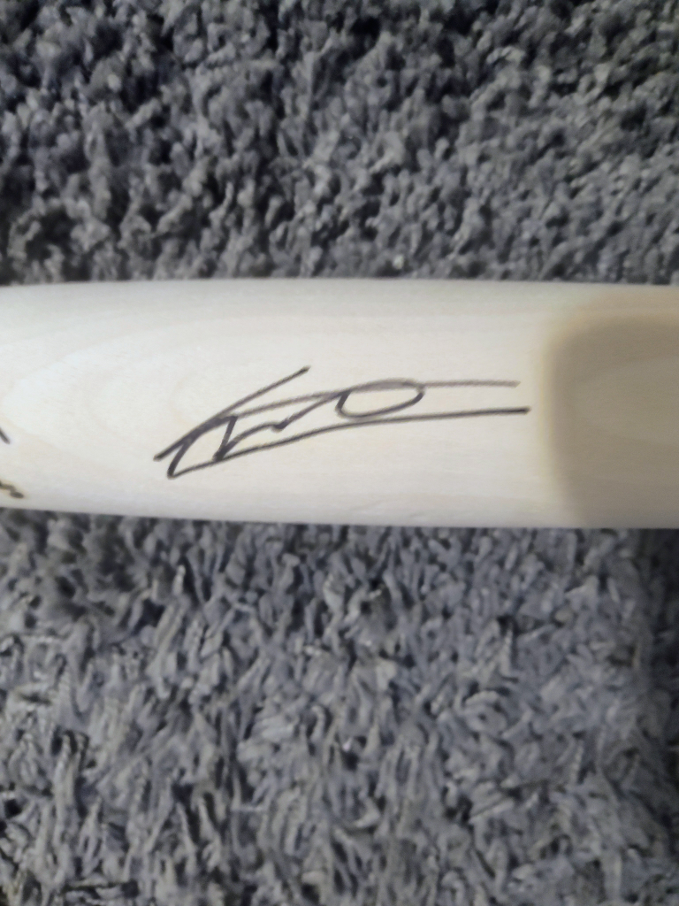 Vladimir Guerrero Jr SIGNED PREROOKIE 2019 MLB Bat COA &hologram - photo 3
