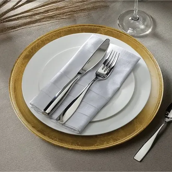 Bloomingdales Charger Plates - 4 Gold, 2 Glass image indicator(3)