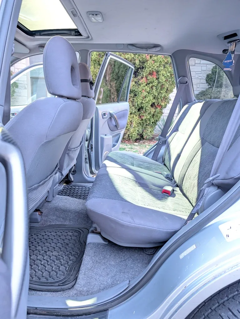 2002 Toyota RAV4  AWD image indicator(9)