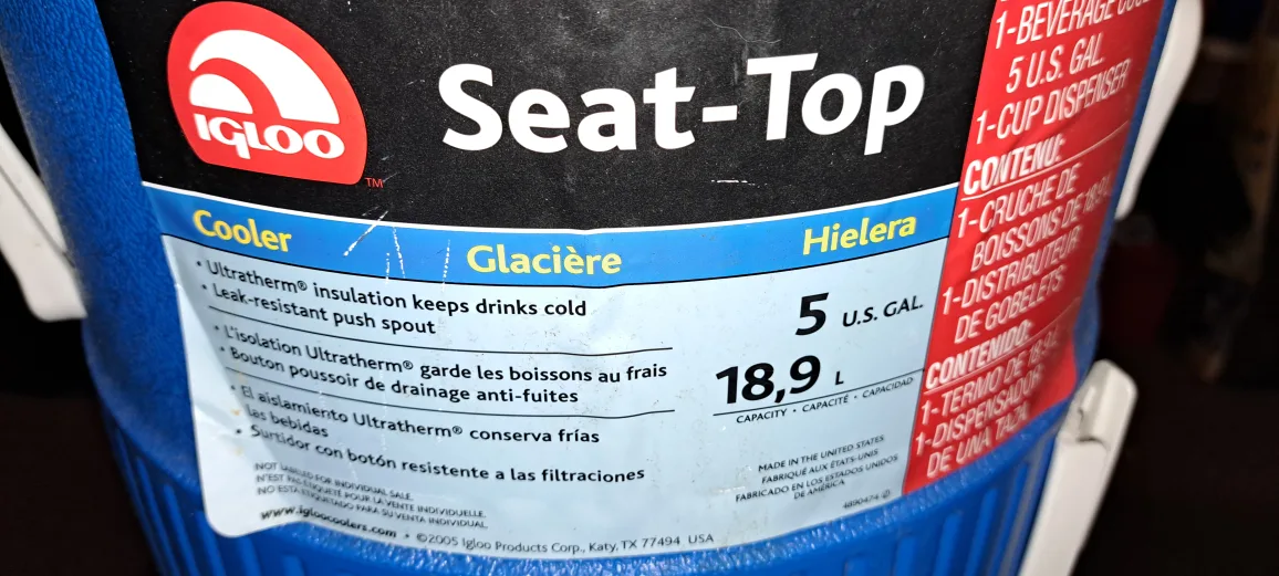 Igloo Seat-Top 5-Gal Beverage Cooler image indicator(3)