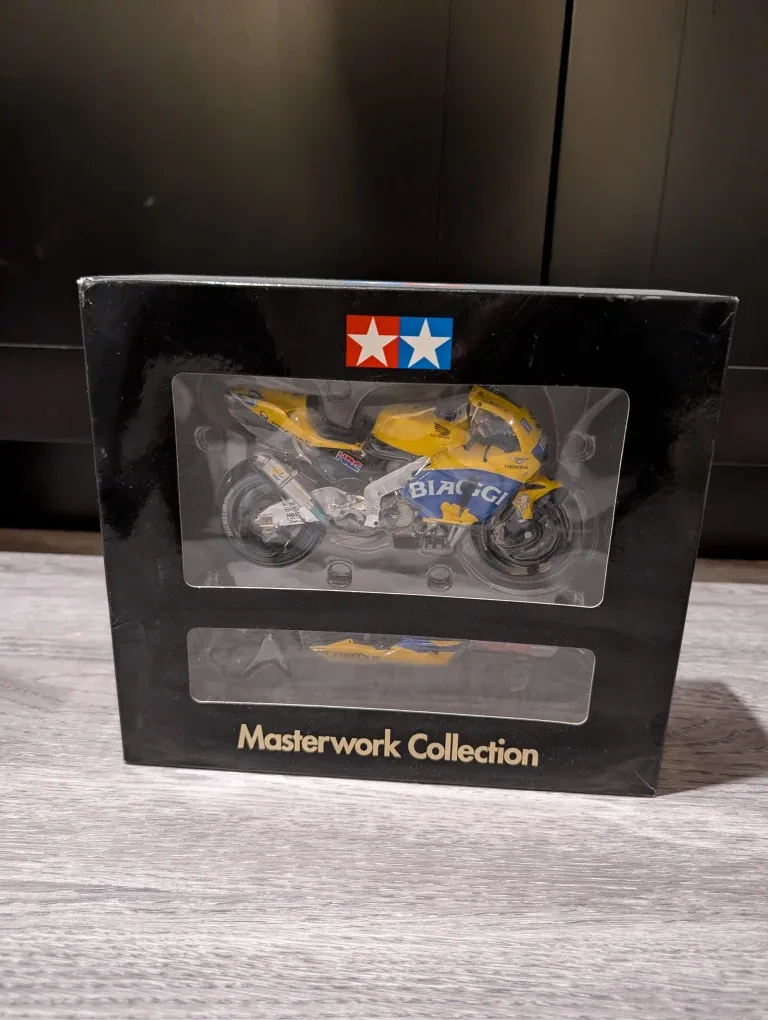 Honda Pons RC211V 2003 Max Biaggi motorcycle