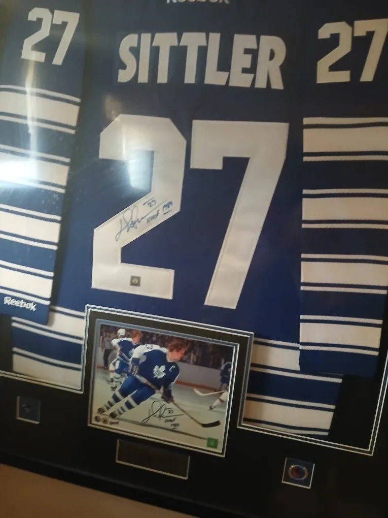 Darryl Sittler Framed Jersey - Leafs Legend
