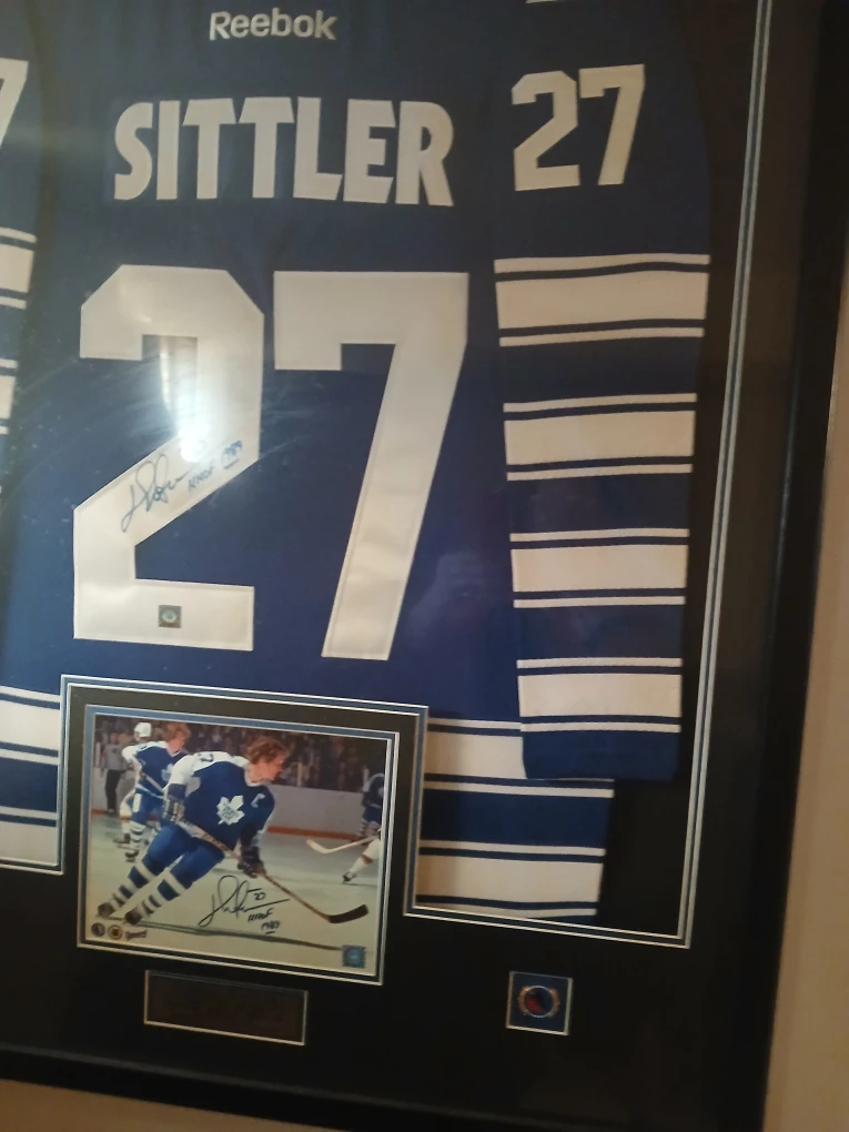 Darryl Sittler Framed Jersey - Leafs Legend - photo 2
