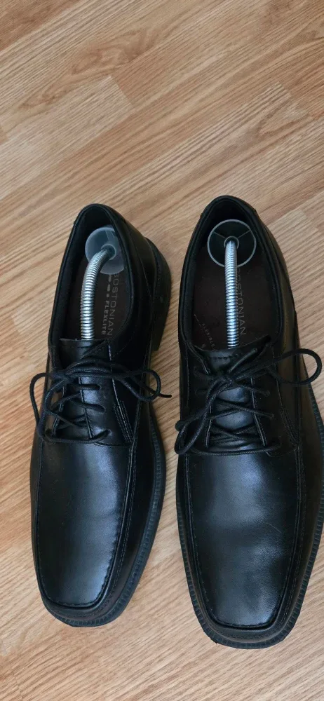 Bostonian Flexlite Dress Shoes, Black