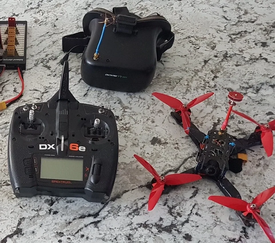 Drone Racing Kit - Spektrum DX6e, Eachine VR-D2 Pro