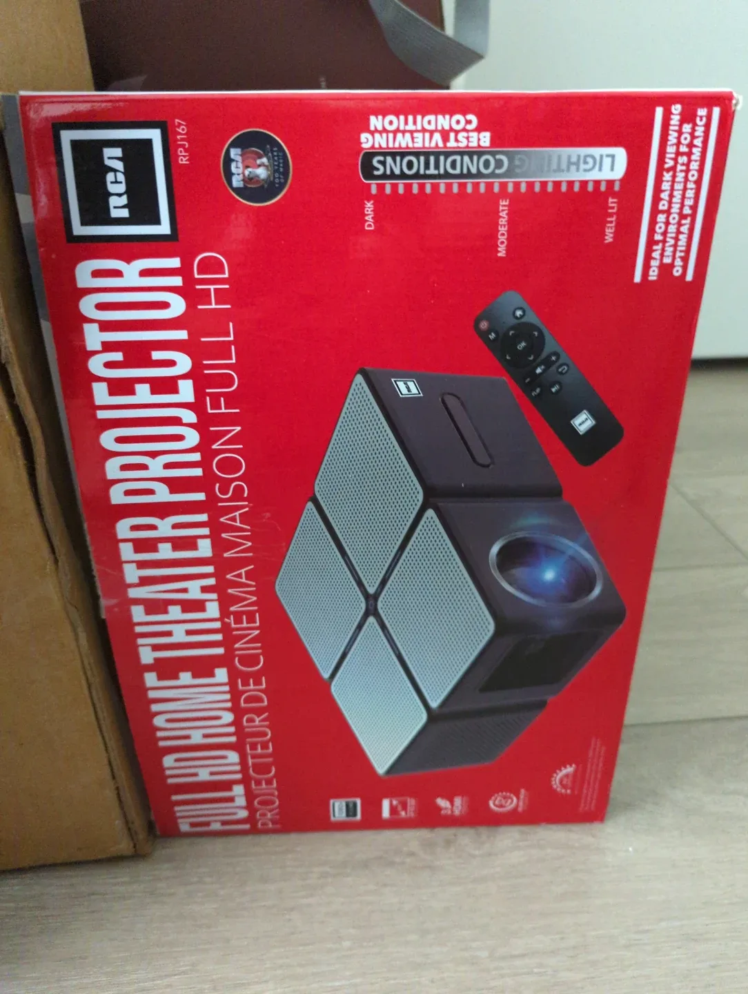 RCA RPJ167 Full HD Home Theater Projector