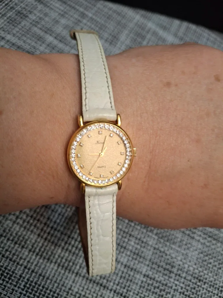 Koral Gold Plated Quartz Ladies Watch image indicator(2)