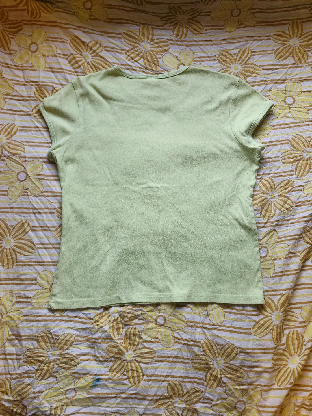 2001 vintage Gap baby tee image indicator(2)