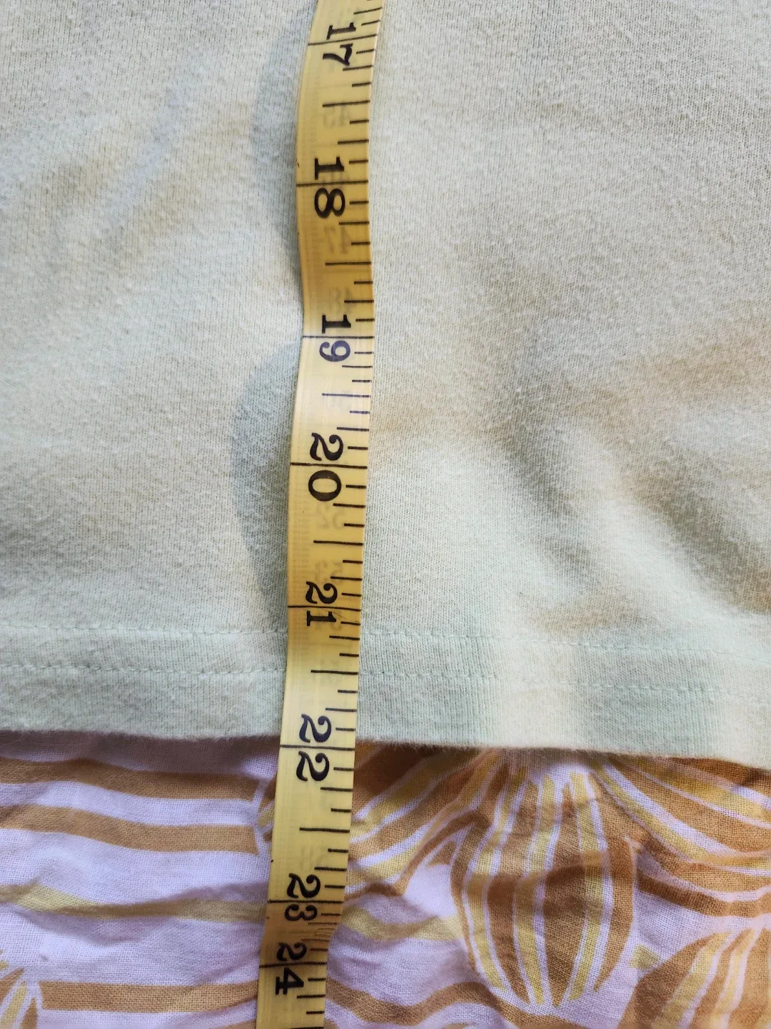 2001 vintage Gap baby tee image indicator(7)