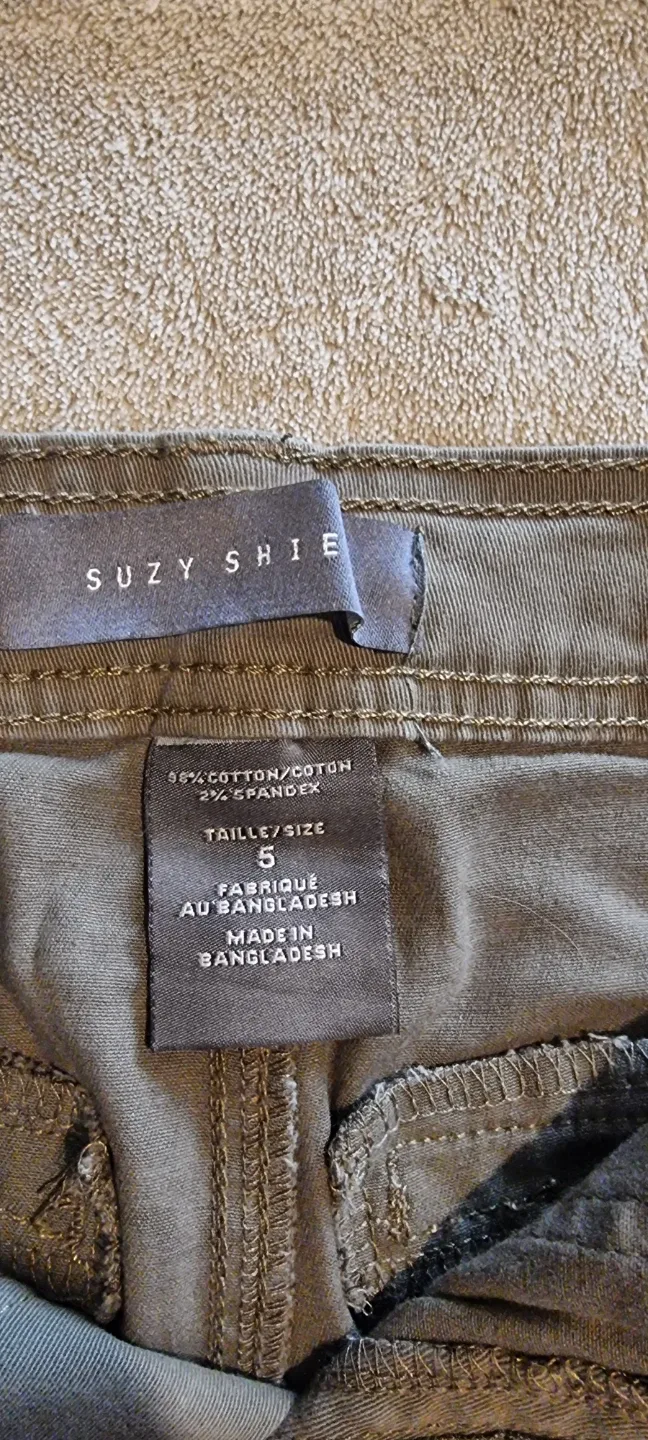 Suzy Shier Shorts - Size 5 image indicator(3)